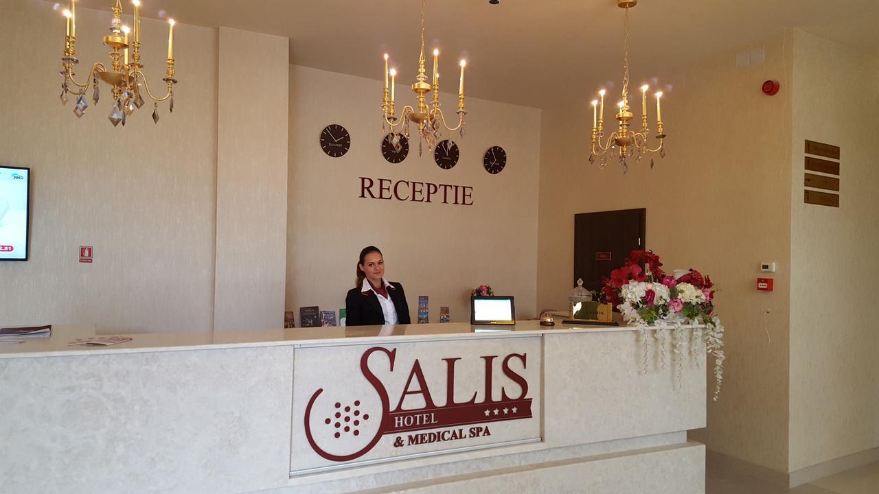 Salis & Medical