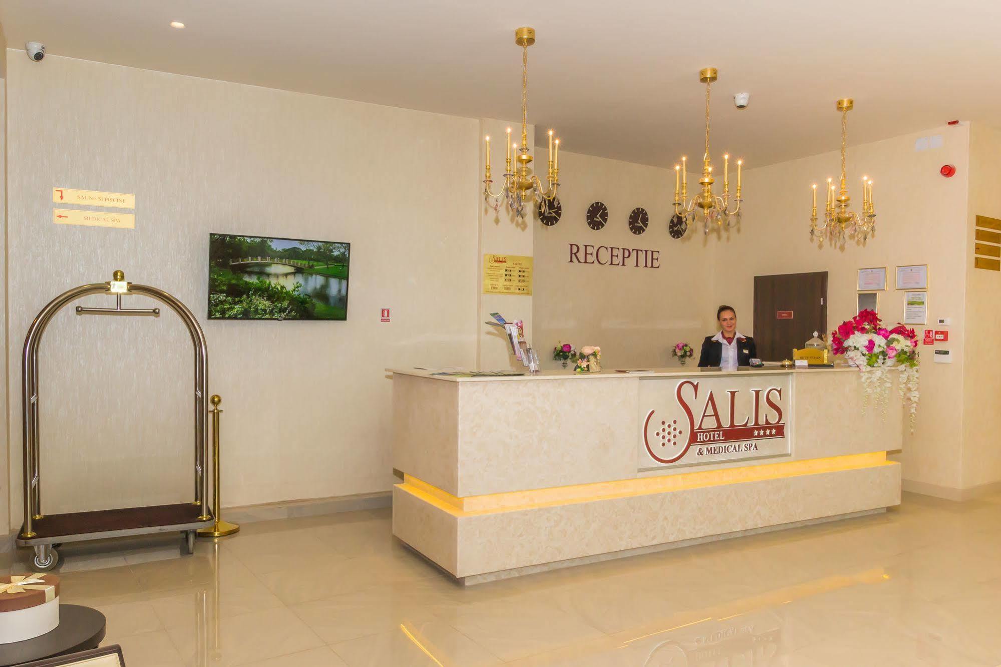Salis & Medical 4*