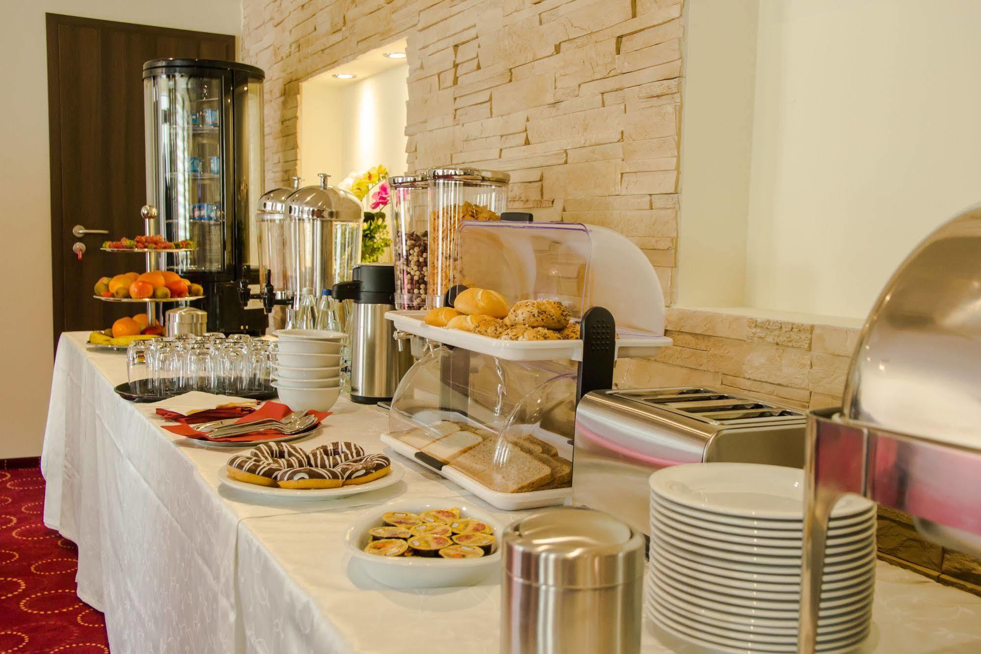 Salis & Medical Hotel Turda