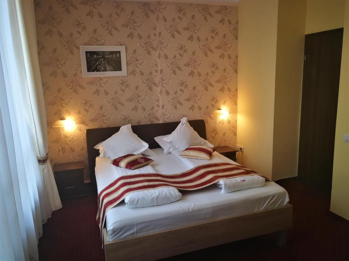 Salis & Medical Hotel 4*